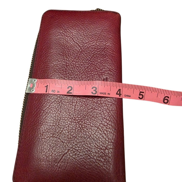 Fossil Maroon Leather Zip Around Wallet - Picture 8 of 8